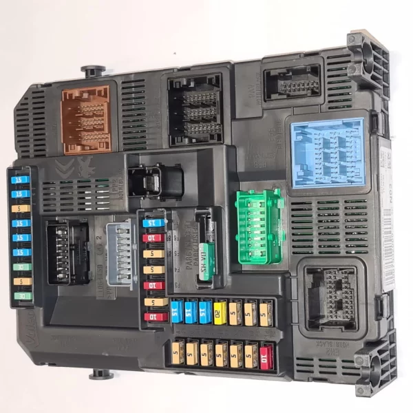 واحد الكترونيكي BSI پژو 2008(بی اس آی)