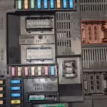 واحد الكترونيكي BSI پژو 2008(بی اس آی)