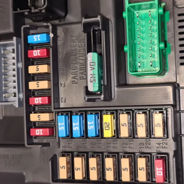 واحد الكترونيكي BSI پژو 2008(بی اس آی)