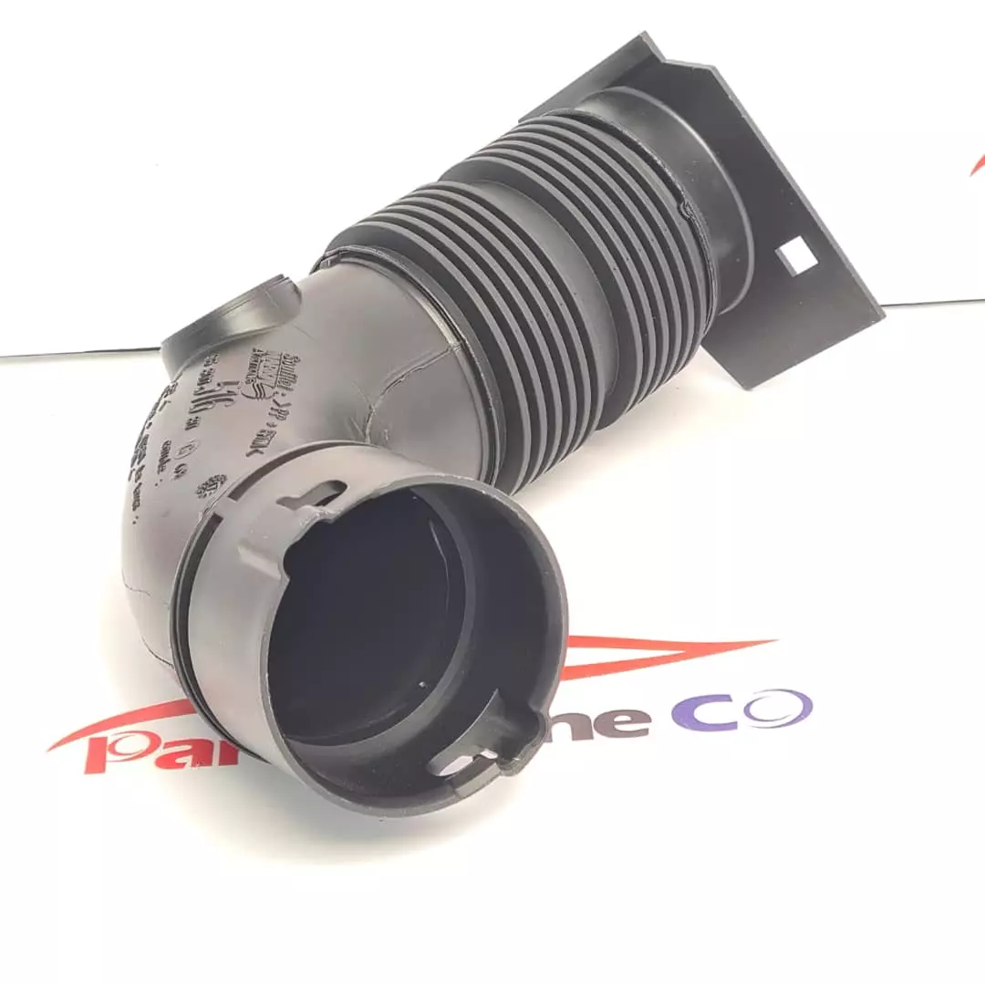 air-intake-pipe-for-peugeot-2008-front لوله ورودی هواکش موتور پژو 2008 زانوئی